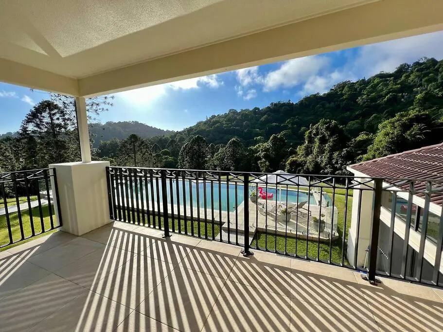 Maleny Chateau 5 Bed , Pool, Country Experience, Creek, Gym Balmoral Ridge 0*,  Australia