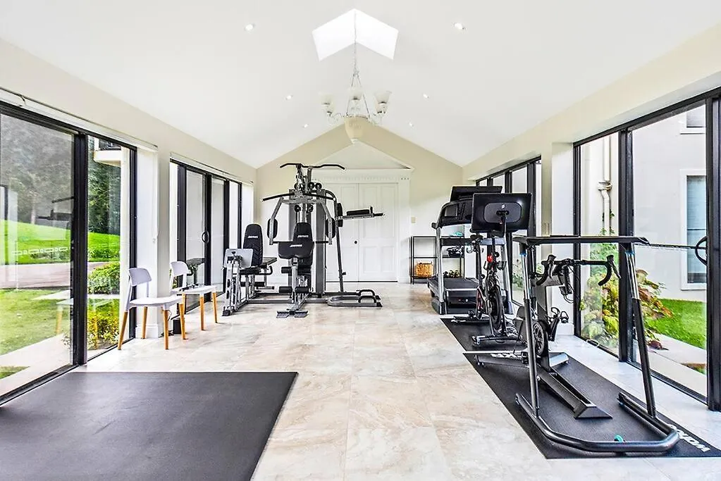 Maleny Chateau 5 Bed , Pool, Country Experience, Creek, Gym Balmoral Ridge